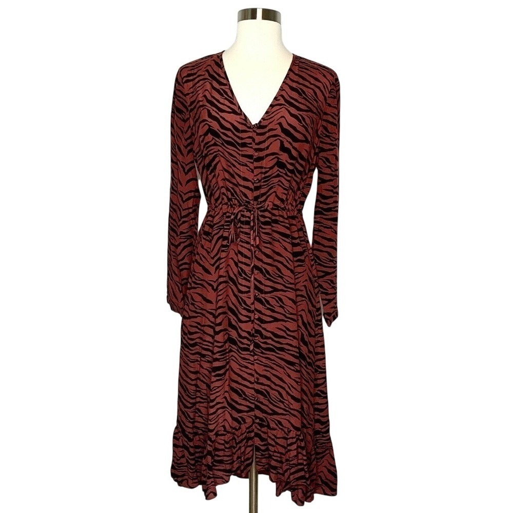 RAILS Dress Women Small Rust Tiger Stripe Long Sleeve V-Neck Midi Hi Lo Hem NWT
